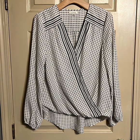 Max Studio long sleeve blouse size M - Picture 1 of 4